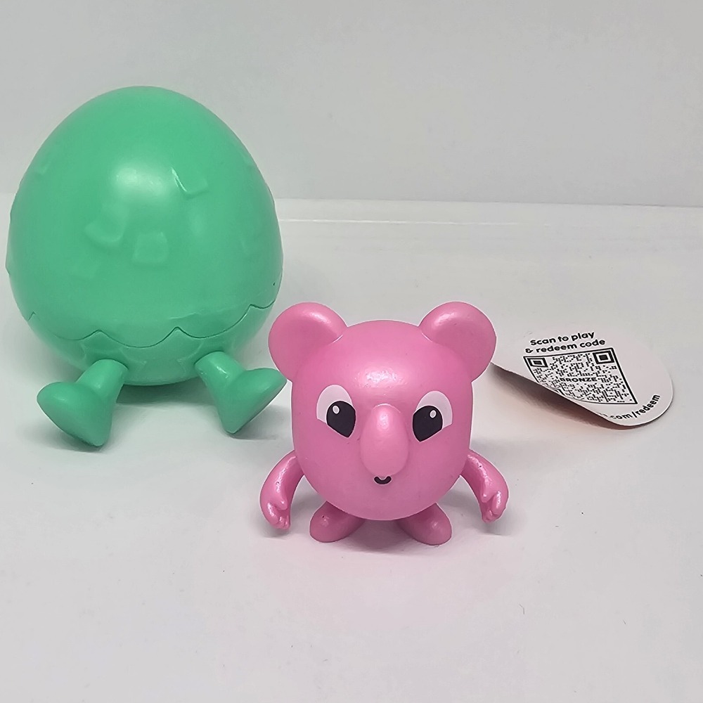 Toikido Pinata Smashlings Series 1 Pink Figure CHEWY Bubblegum OPENED / NEW